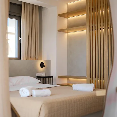 Hillside - Pnoe Willa *