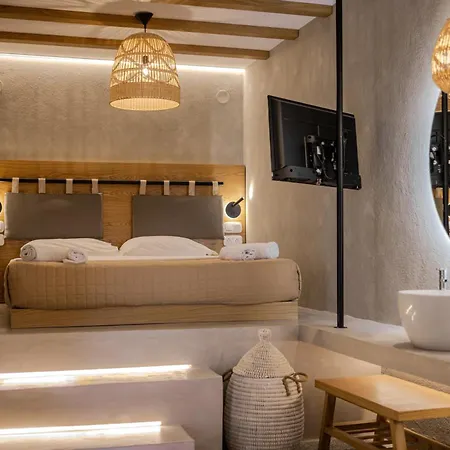 Hillside - Pnoe Willa Limenas (Thasos)