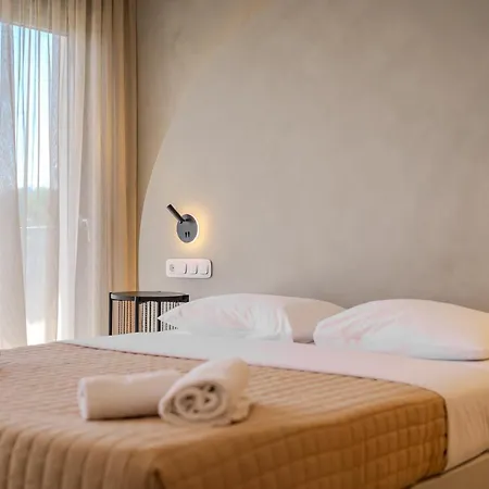 Willa Hillside - Pnoe *