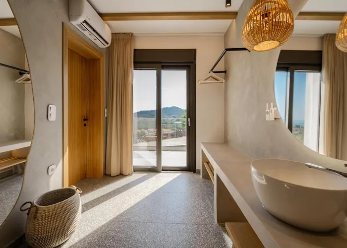 Hillside - Pnoe * Thassos